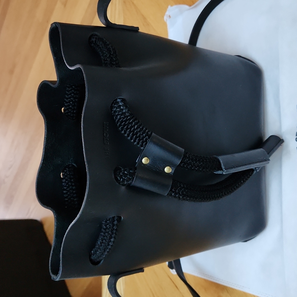 The Stowe - Brady Bucket Bag